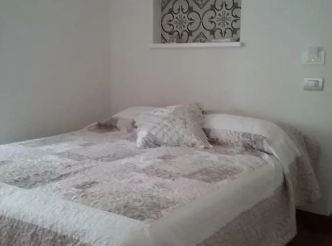 بيت ضيافة Rivamare San Terenzo ليريسي