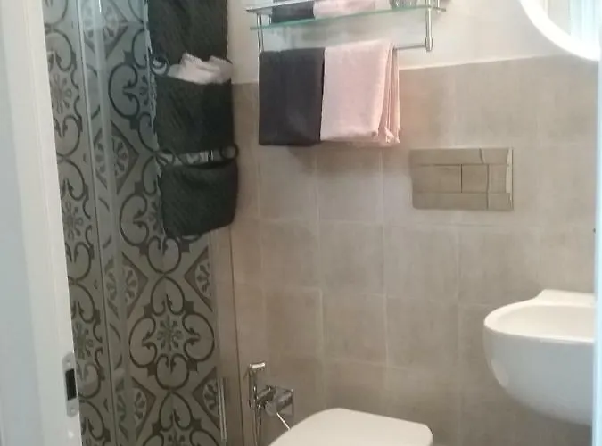 ゲストハウス Rivamare San Terenzo レーリチ